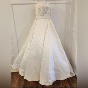 Nouvelle Amsale Wedding Dress
